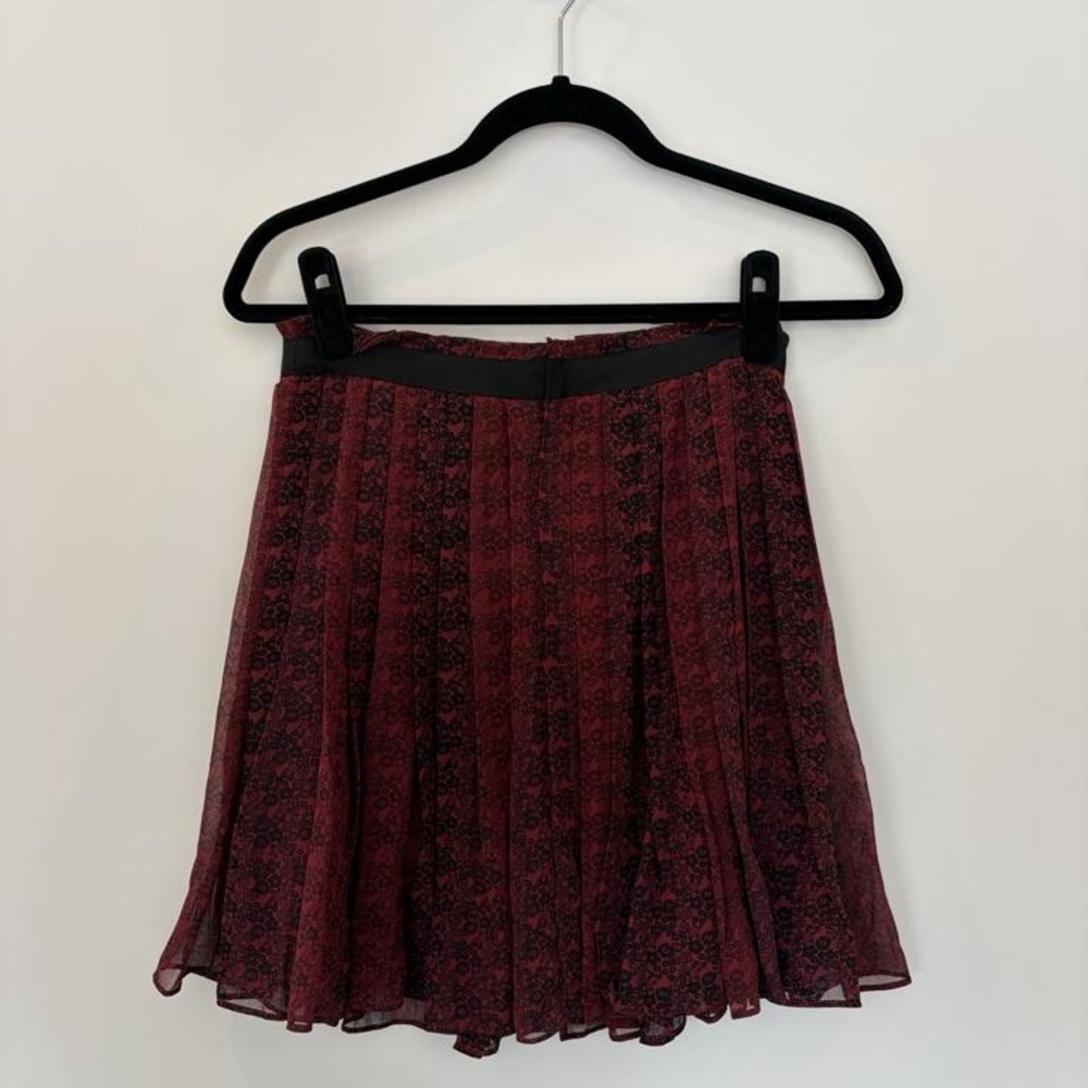 Club Monaco Burgundy Pleated Floral Skirt